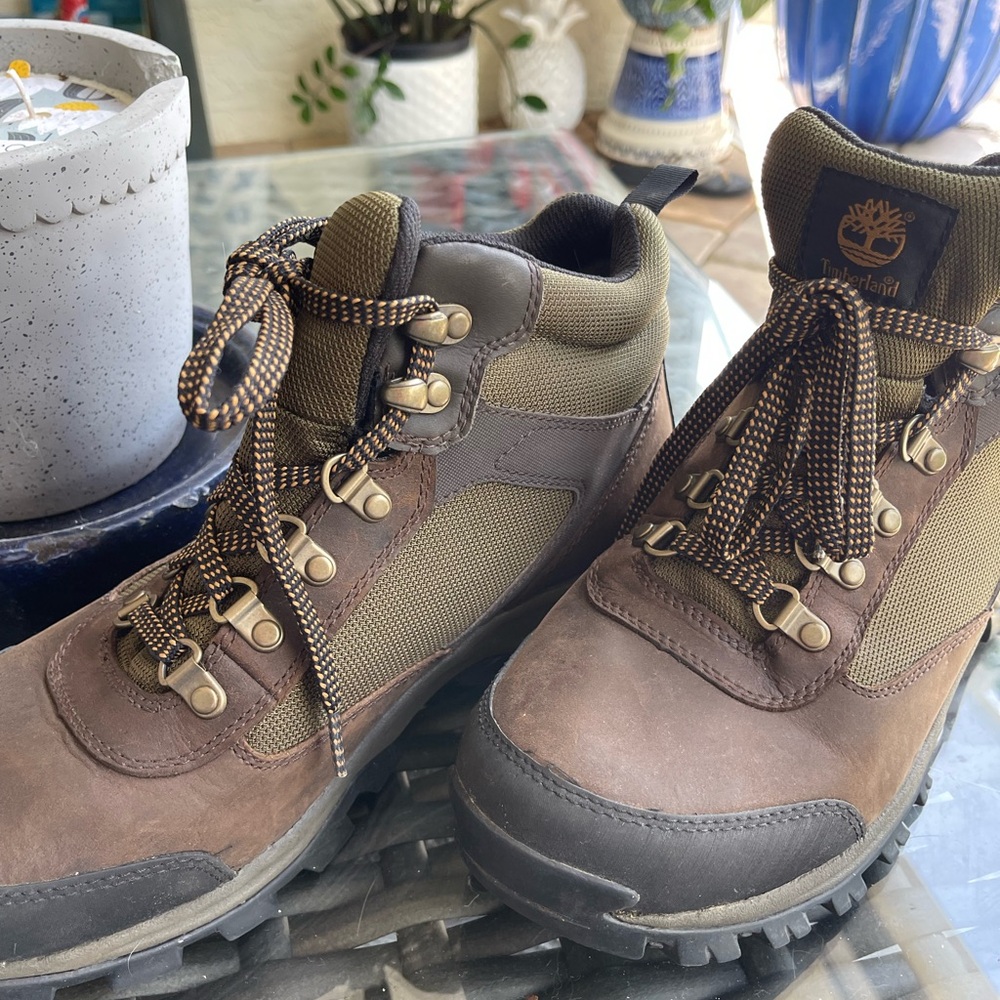 Timberland Tan and Black Men's Boots
